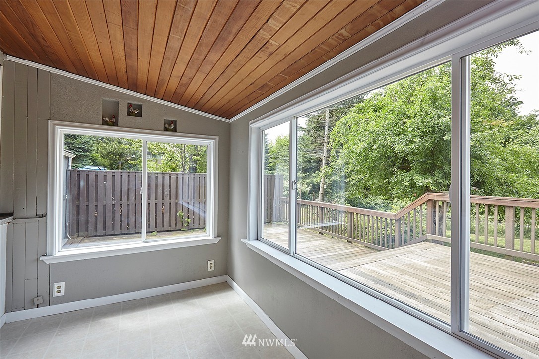 3454 Anderson Hill Road Southwest Port Orchard, WA 98367 - Photo 11 of 25 Gallery Image 11