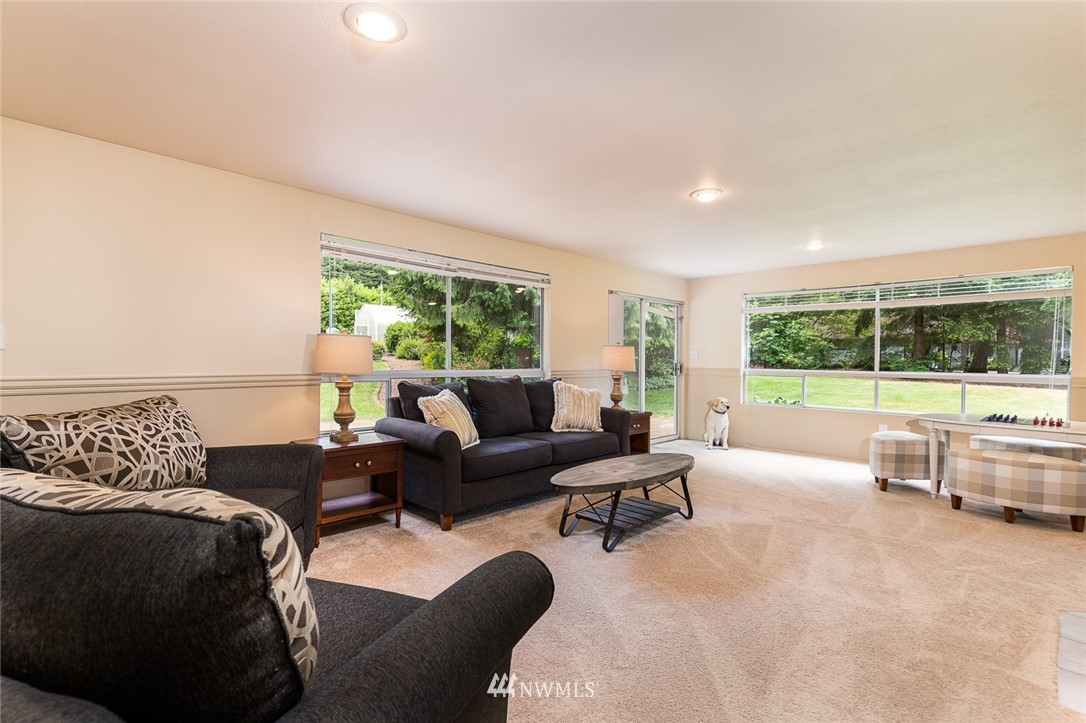 20926 46th Avenue Southeast Bothell, WA 98021 - Photo 5 of 24