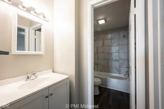 $949 | 7046 East US Highway 36, Unit 10, Avon, IN 46123