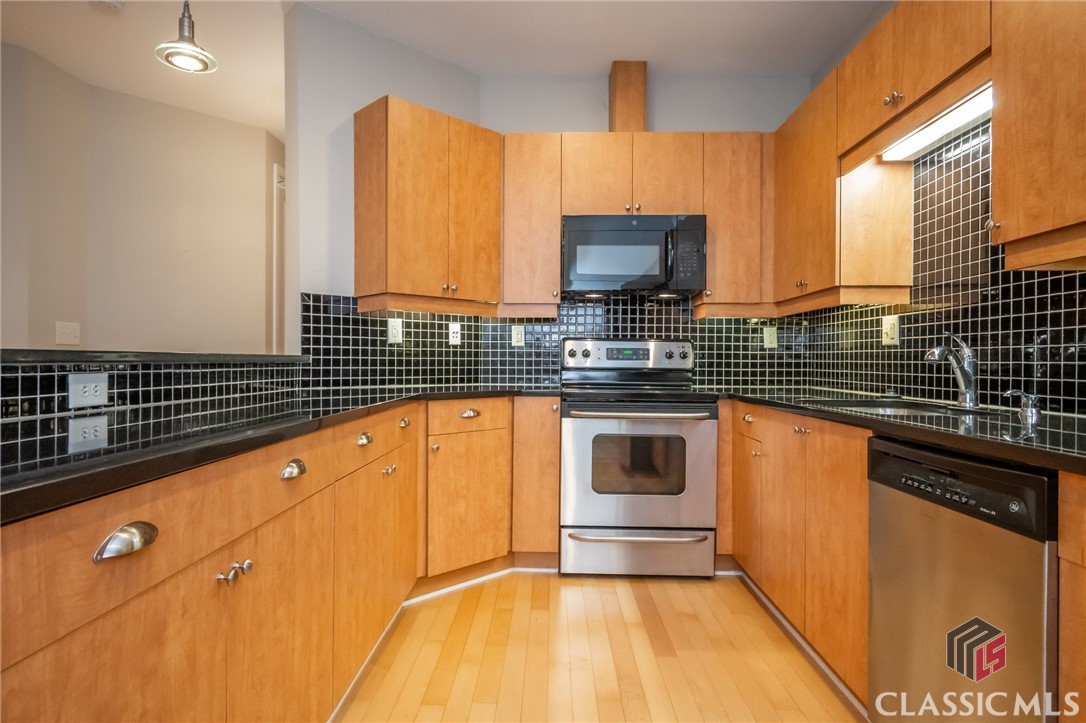 1040 Gaines School Road, Unit 223 Athens, GA 30605 - Photo 17 of 30 kitchen