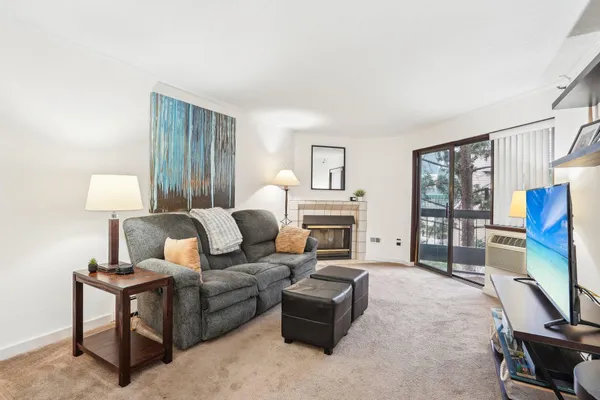 $215,000 | 7621 Edinborough Way, Unit 2201, Edina, MN 55435