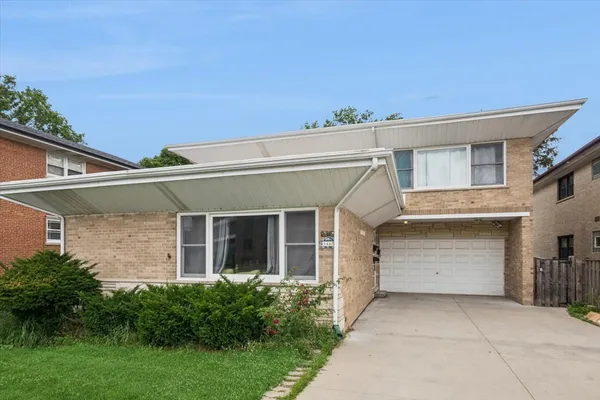 $799,900 | 1465 North Northwest Highway, Park Ridge, IL 60068