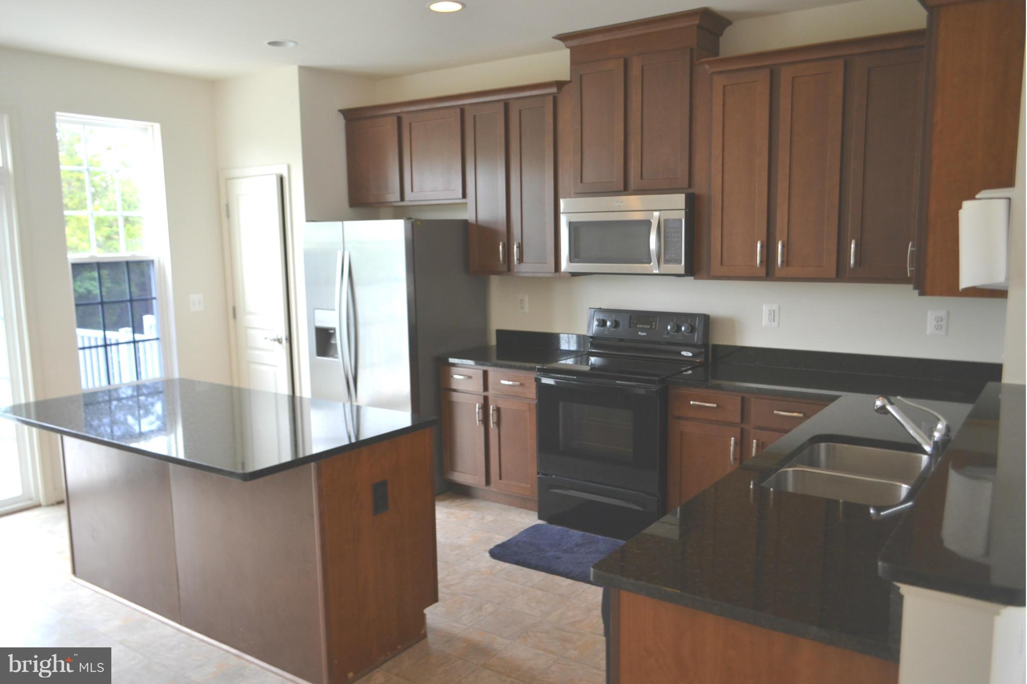 8324 Scotland Loop, Unit 30 Manassas, VA 20109 - Photo 7 of 19 Kitchen