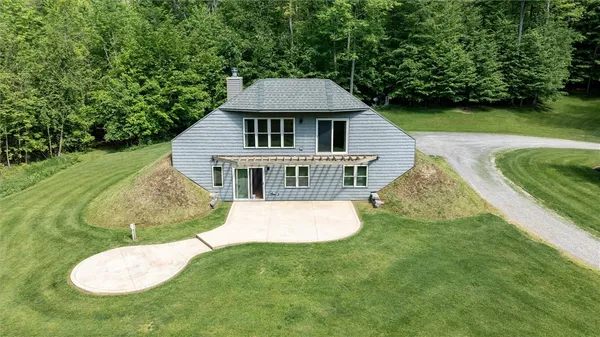 $549,900 | 7121 Pittsford Palmyra Road, Perinton, NY 14450
