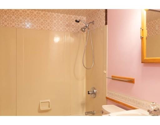 1073 Riverside Drive Methuen, MA 01844 - Photo 13 of 20 Gallery Image 13