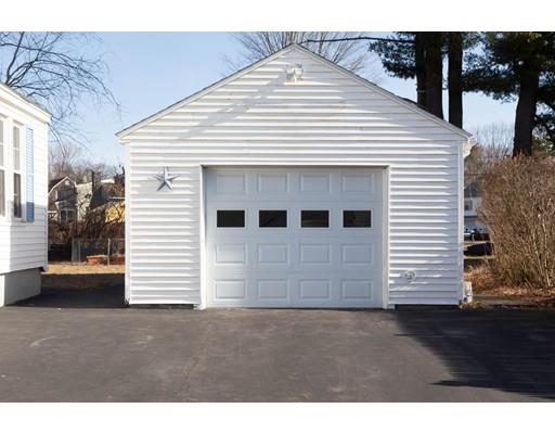 1073 Riverside Drive Methuen, MA 01844 - Photo 3 of 20 Gallery Image 3