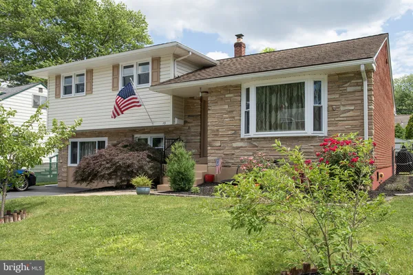 $425,000 | 13 Hillcroft Road, Newark, DE 19711
