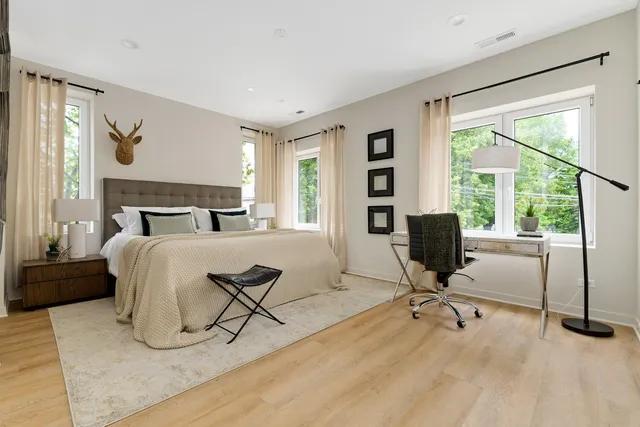 $2,200 | 6035 West North Avenue, Unit 1E, Oak Park, IL 60302