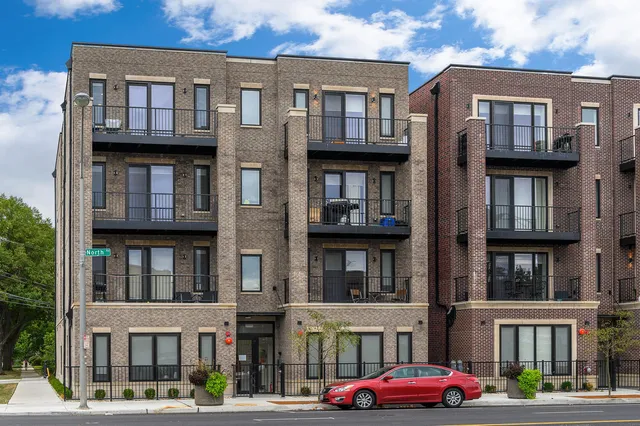 $2,200 | 6035 West North Avenue, Unit 1E, Oak Park, IL 60302