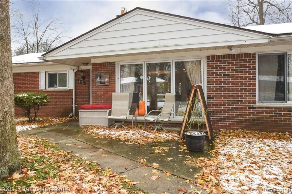 28471 Thorny Brae Road Farmington Hills, MI 48331 - Photo 23 of 27