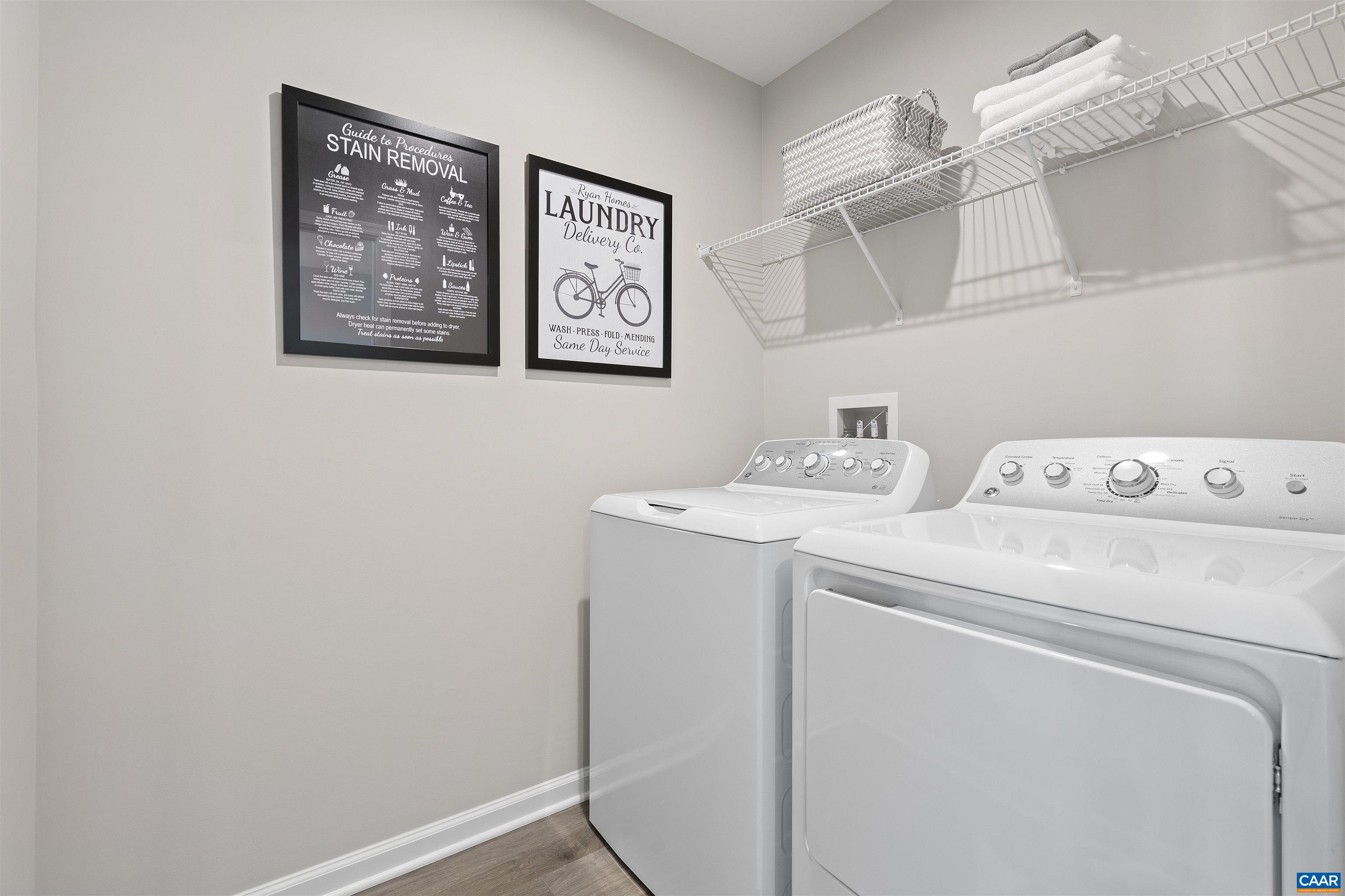 27 Everglades Road Barboursville, VA 22923 - Photo 11 of 25 a utility room with dryer and washer