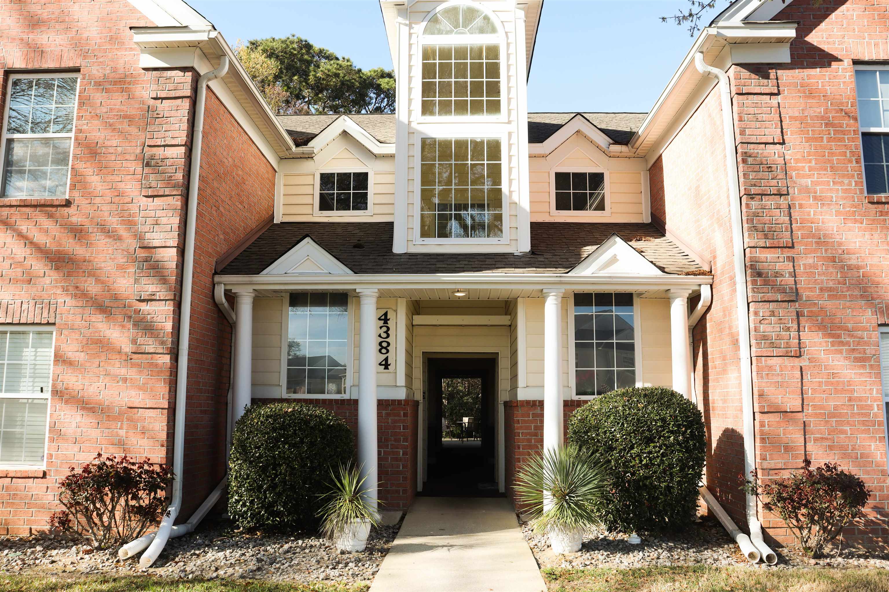 4384 Daphne Lane Murrells Inlet, SC 29576 - Photo 2 of 35