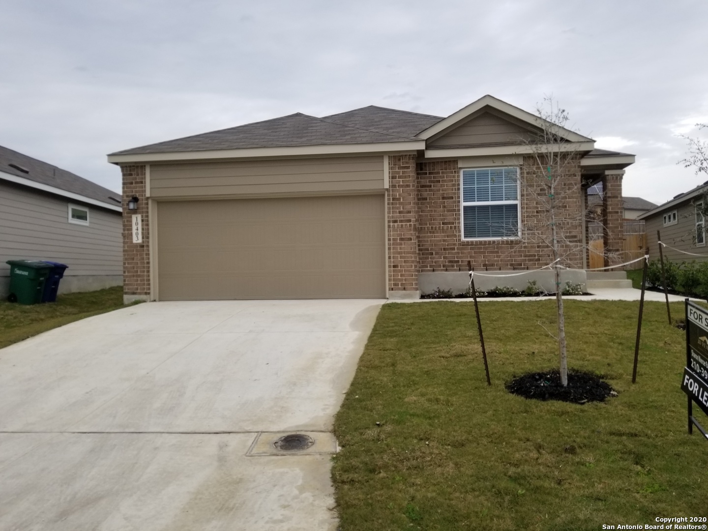 10403 Midsummer Meadow Converse, TX 78109 - Photo 2 of 25