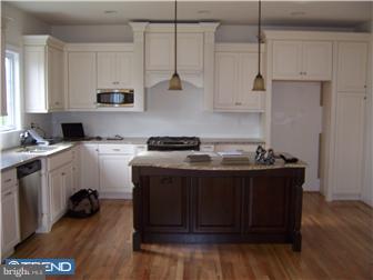 321 Strathmore Road Havertown, PA 19083 - Photo 2 of 12