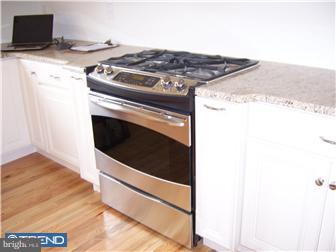 321 Strathmore Road Havertown, PA 19083 - Photo 4 of 12