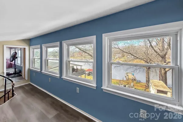 $684,000 | 1331 Hickory Point Drive, Lexington, NC 27292