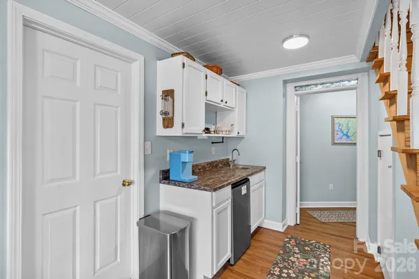 $684,000 | 1331 Hickory Point Drive, Lexington, NC 27292
