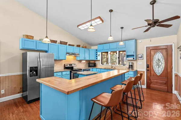 $684,000 | 1331 Hickory Point Drive, Lexington, NC 27292