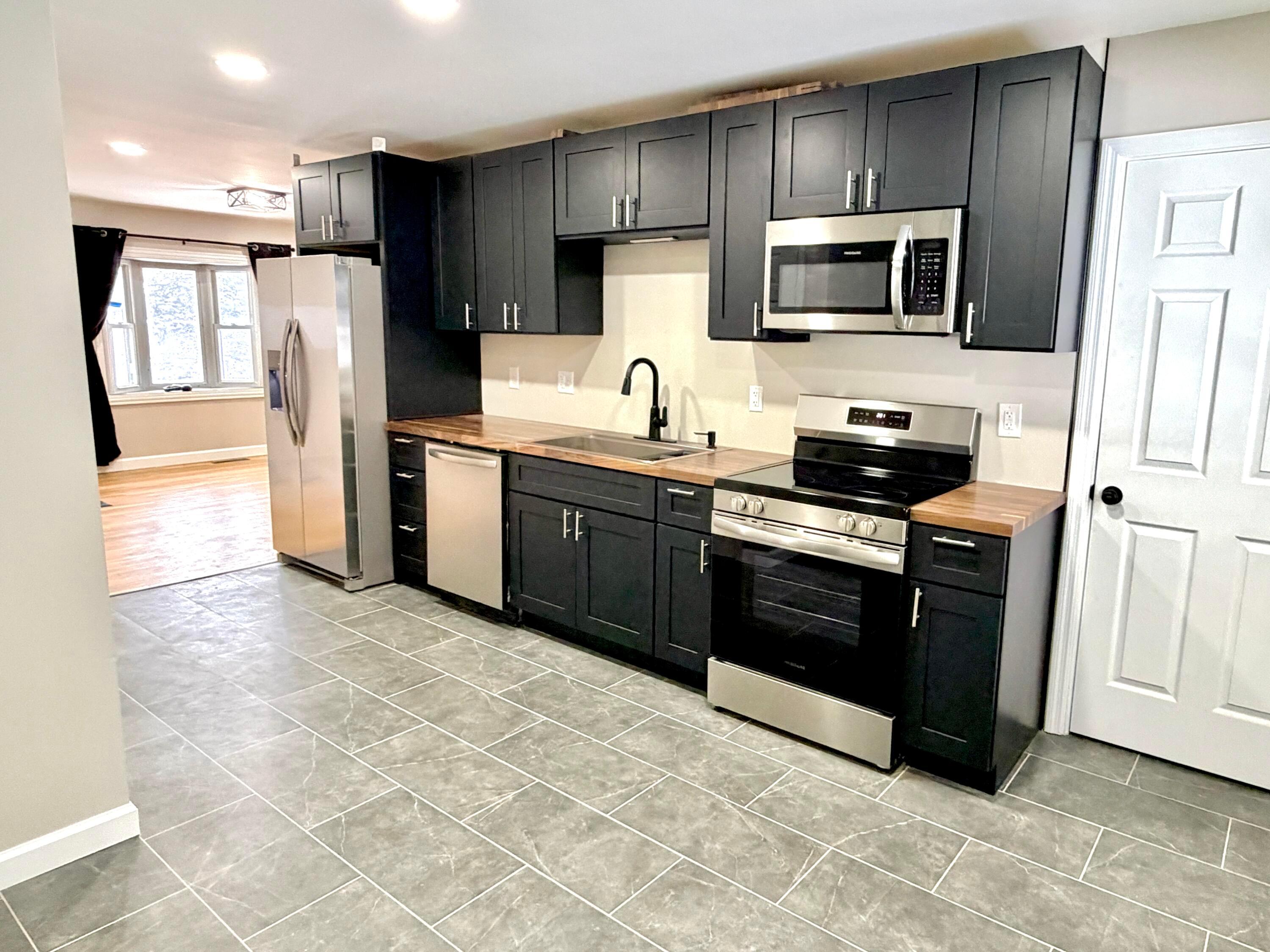 4827 Glendon Road Columbus, OH 43229 - Photo 4 of 19 4