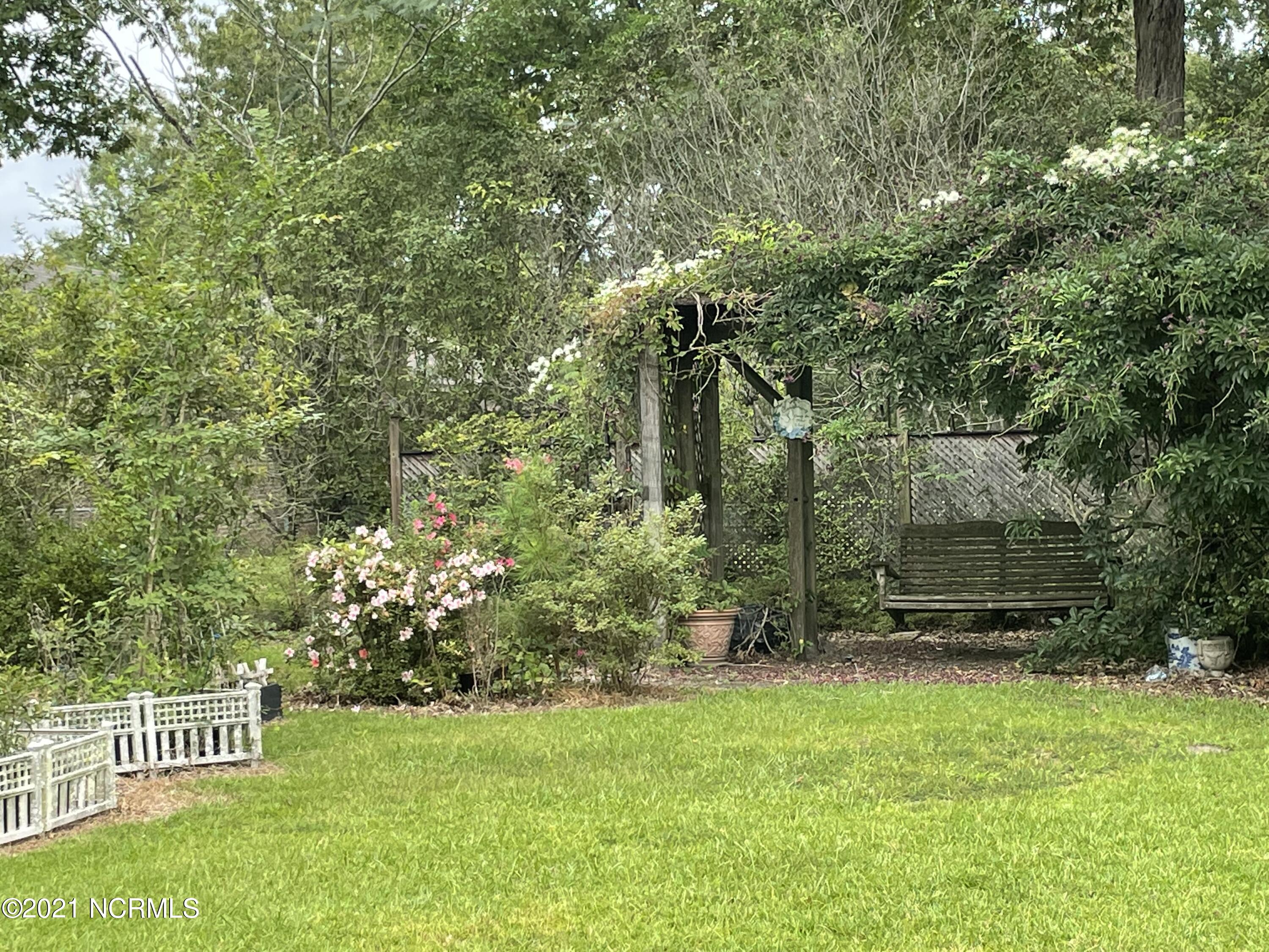 3703 Norwich Road New Bern, NC 28562 - Photo 33 of 33 Yard
