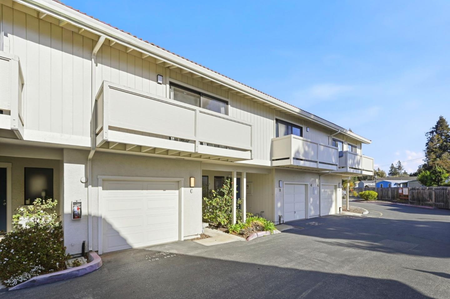 751 West Middlefield Road, Unit C Mountain View, CA 94043 - Photo 1 of 27 a front view of a building