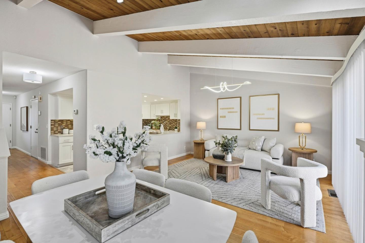 751 West Middlefield Road, Unit C Mountain View, CA 94043 - Photo 7 of 27 a living room with furniture