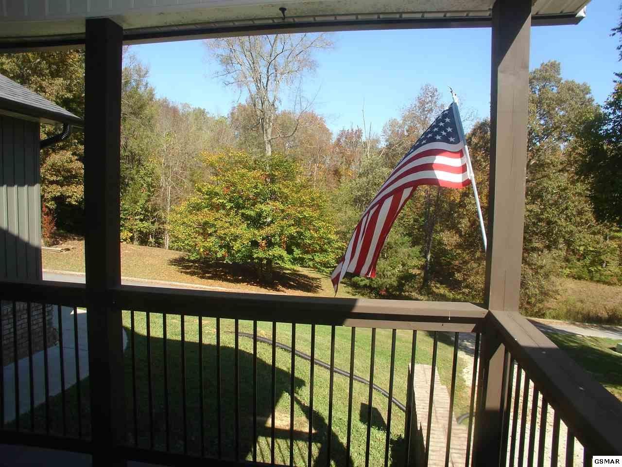1423 Pleasant Oaks Road Sevierville, TN 37876 - Photo 2 of 21 Gallery Image 2
