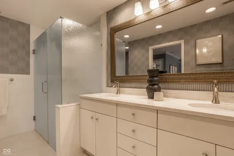 $850,000 | 220 Olde Mill Cove, Indianapolis, IN 46260