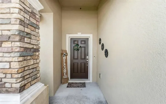 $2,150 | 8240 Campbell Crossing Circle, Unit 1, Lakeland, FL 33810