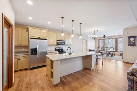 $525,000 | 980 Anthony Way, Victoria, MN 55386