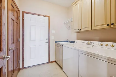 $525,000 | 980 Anthony Way, Victoria, MN 55386