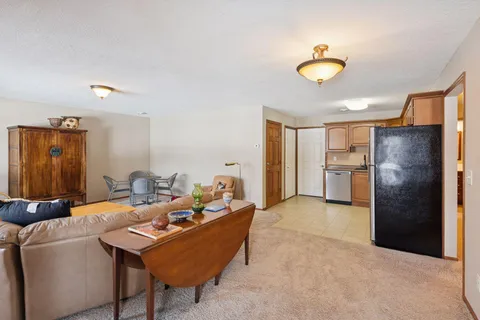 $525,000 | 980 Anthony Way, Victoria, MN 55386