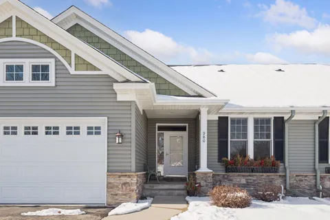 $525,000 | 980 Anthony Way, Victoria, MN 55386