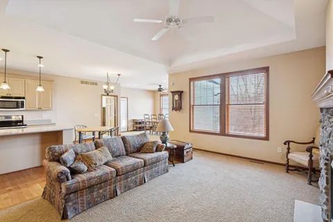 $525,000 | 980 Anthony Way, Victoria, MN 55386