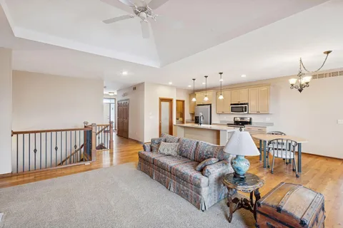 $525,000 | 980 Anthony Way, Victoria, MN 55386