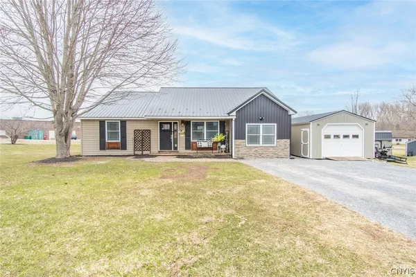 $310,000 | 1 Carpenter Drive, Philadelphia, NY 13673