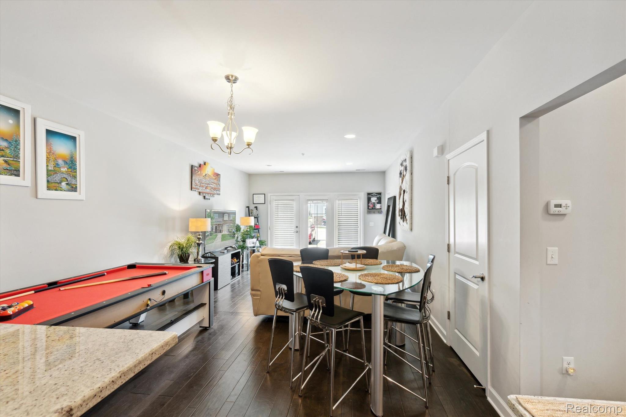 5662 Arbor Chase Drive Ann Arbor, MI 48103 - Photo 12 of 27 14-photo-14.jpg