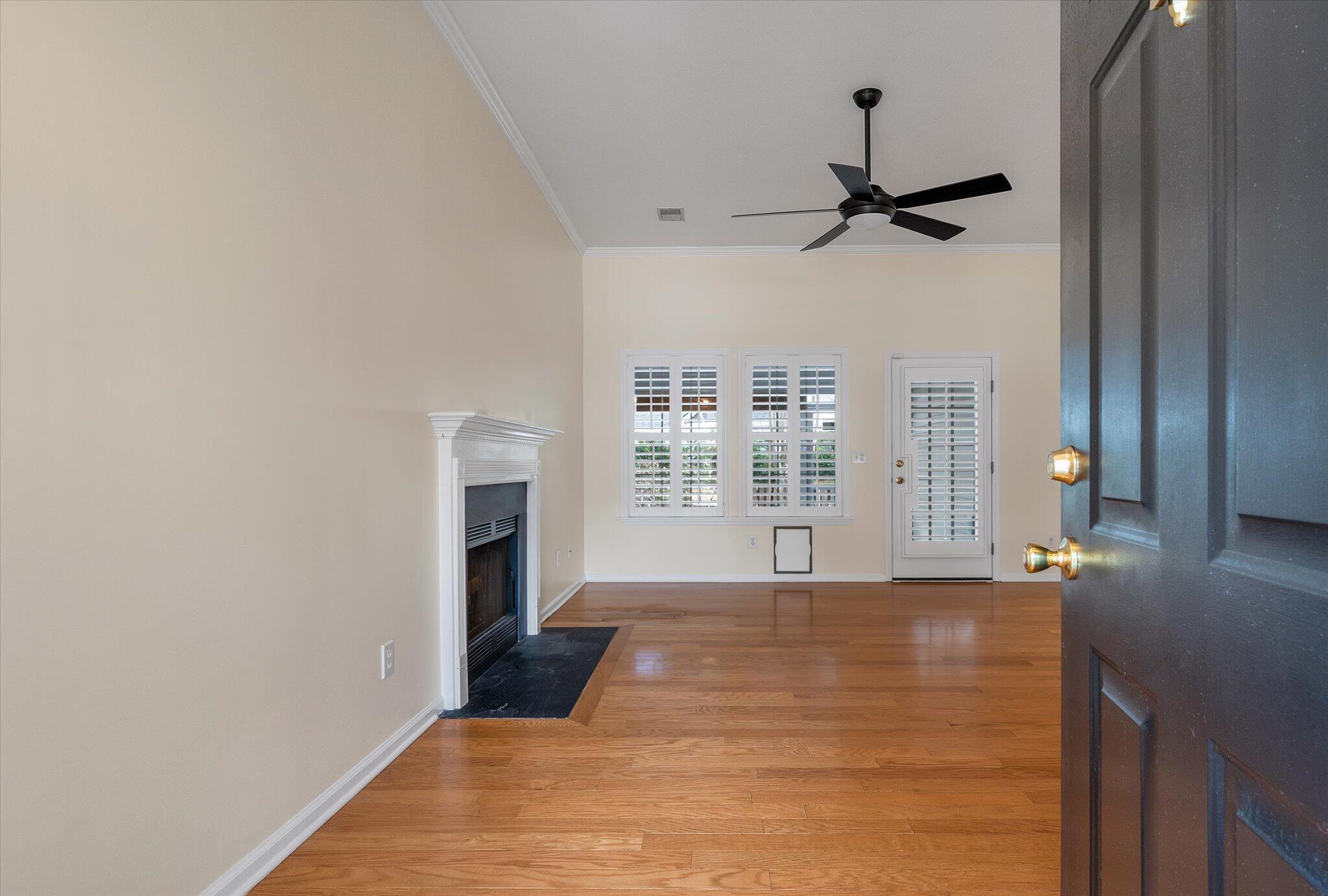320 Rice Bay Drive Mount Pleasant, SC 29464 - Photo 2 of 31 Welcoming entryway