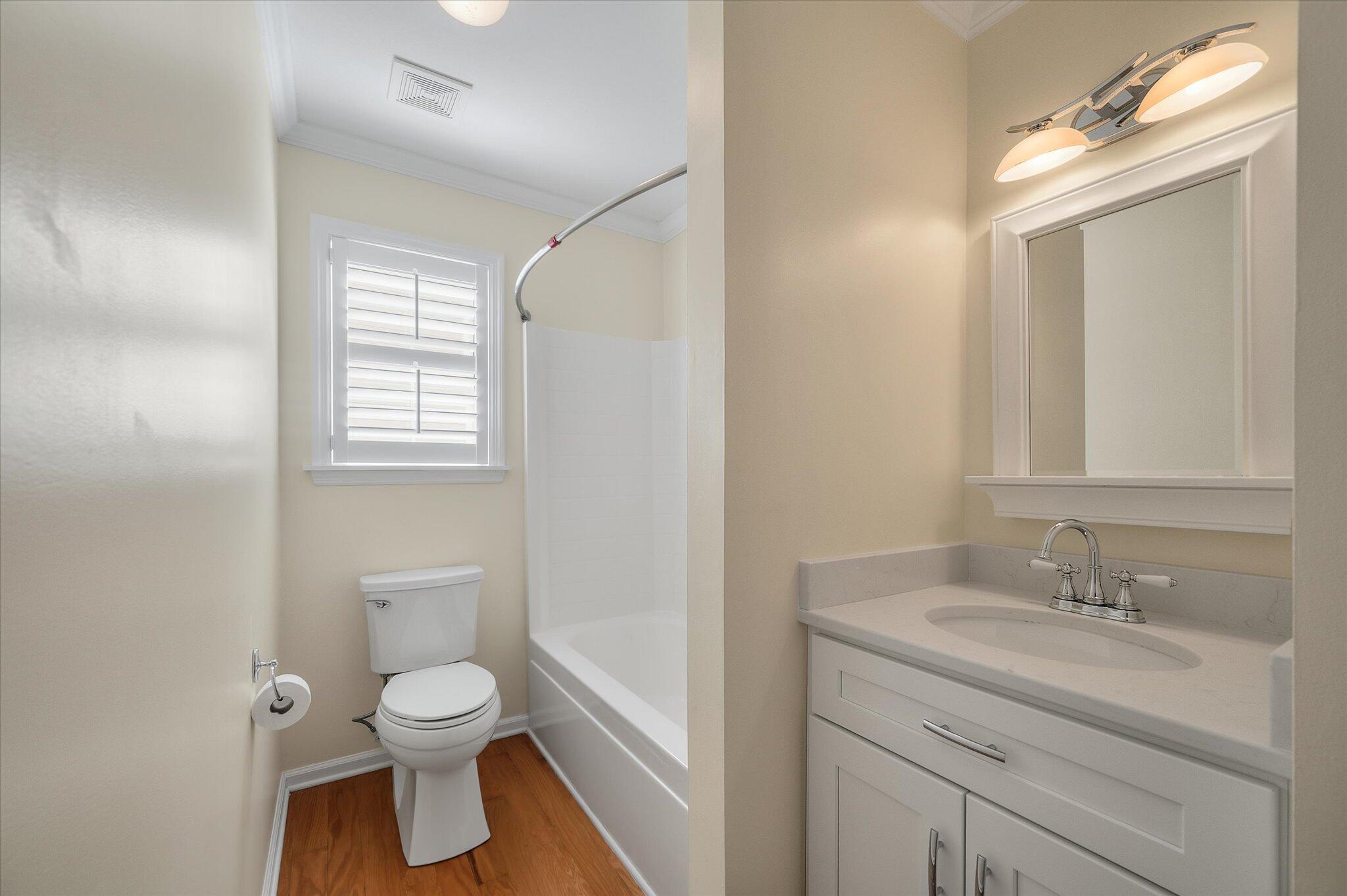 320 Rice Bay Drive Mount Pleasant, SC 29464 - Photo 21 of 31 Secondary bathroom