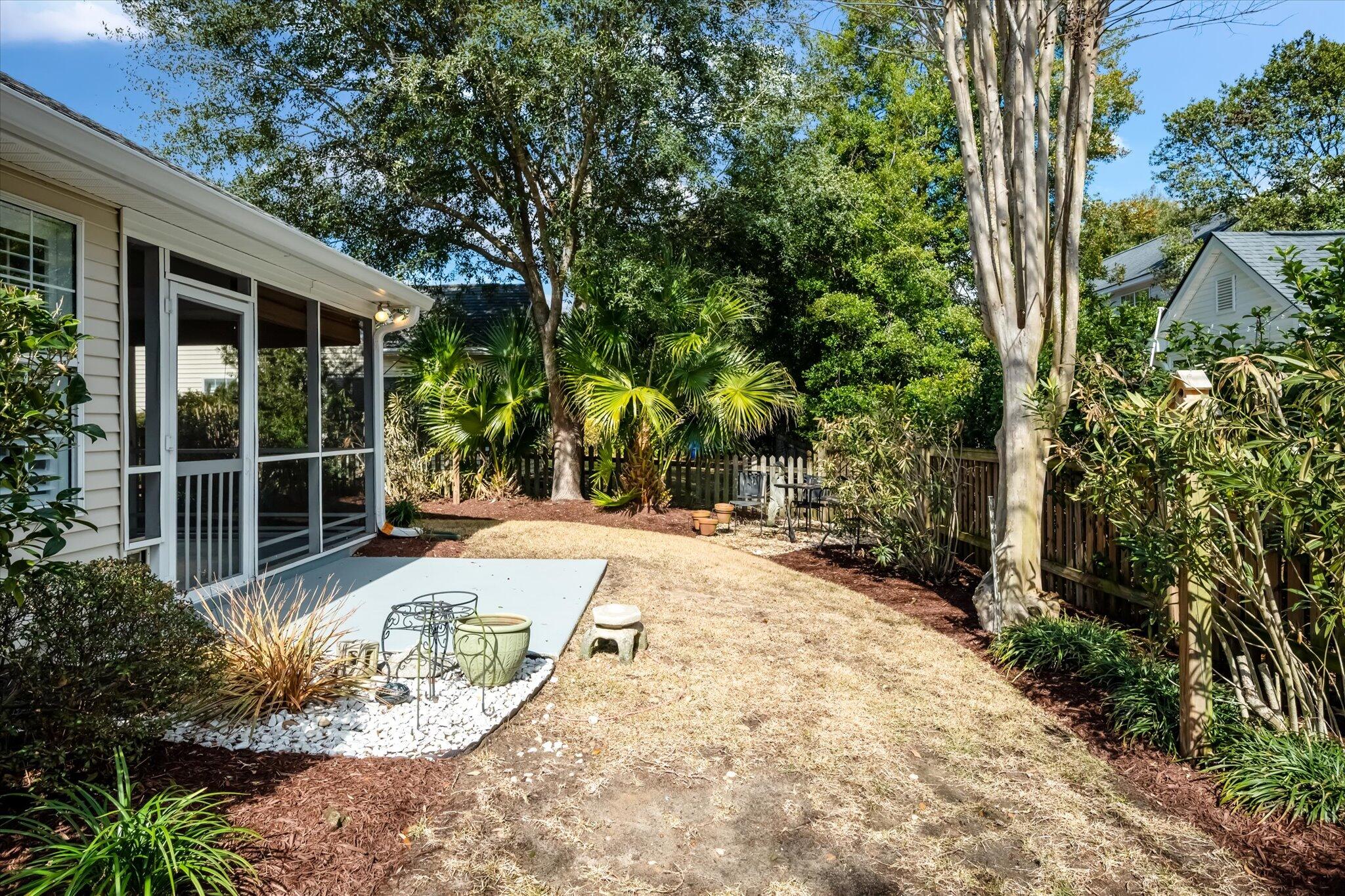 320 Rice Bay Drive Mount Pleasant, SC 29464 - Photo 28 of 31 Mature landscaping