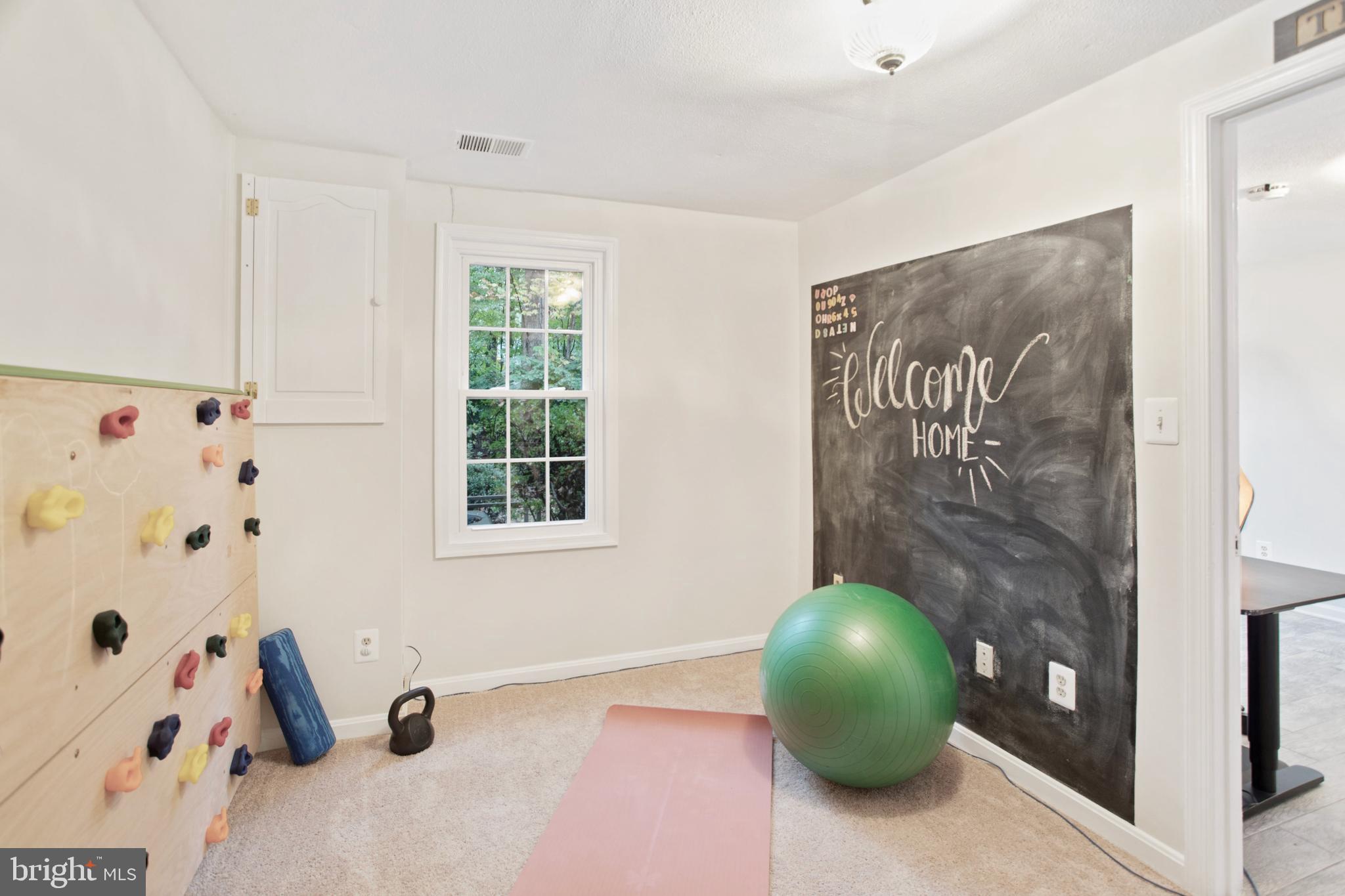 2151 Pond View Court Reston, VA 20191 - Photo 28 of 38 Chalkboard & climbing walls - Kitchenette too!
