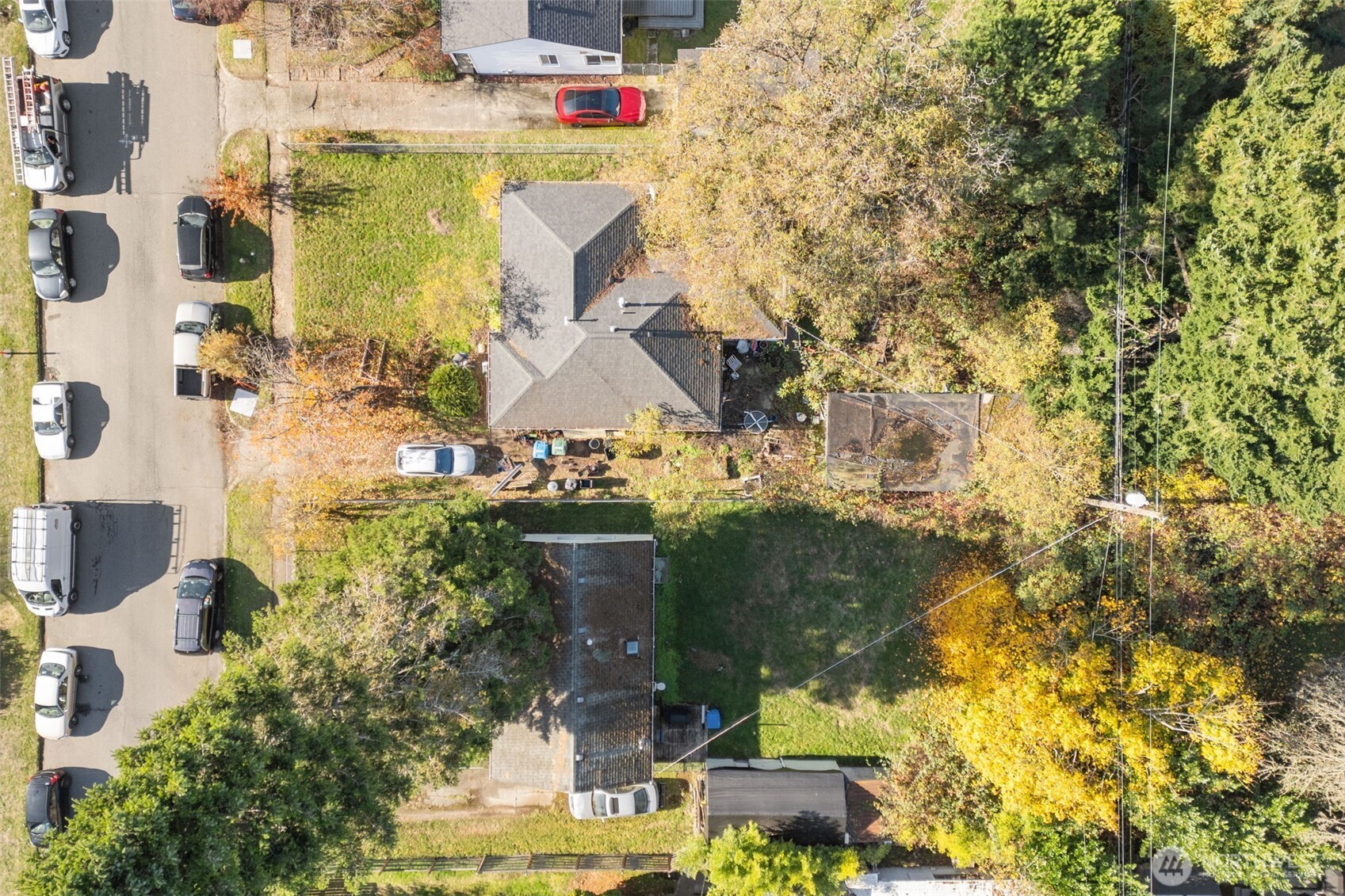 190 Xx 10th (assemblage) Avenue Northeast Shoreline, WA 98155 - Photo 10 of 37 a aerial view of residential houses with outdoor space