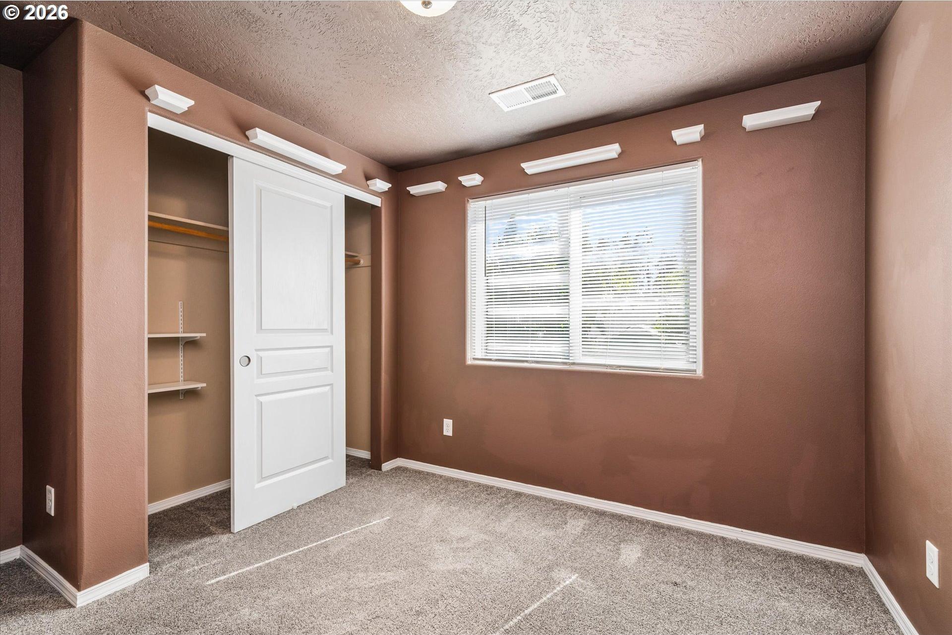 4868 Glacier Drive Springfield, OR 97478 - Photo 23 of 31 Bedroom