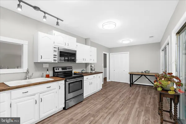 $554,900 | 3037 Pike Drive, Riva, MD 21140