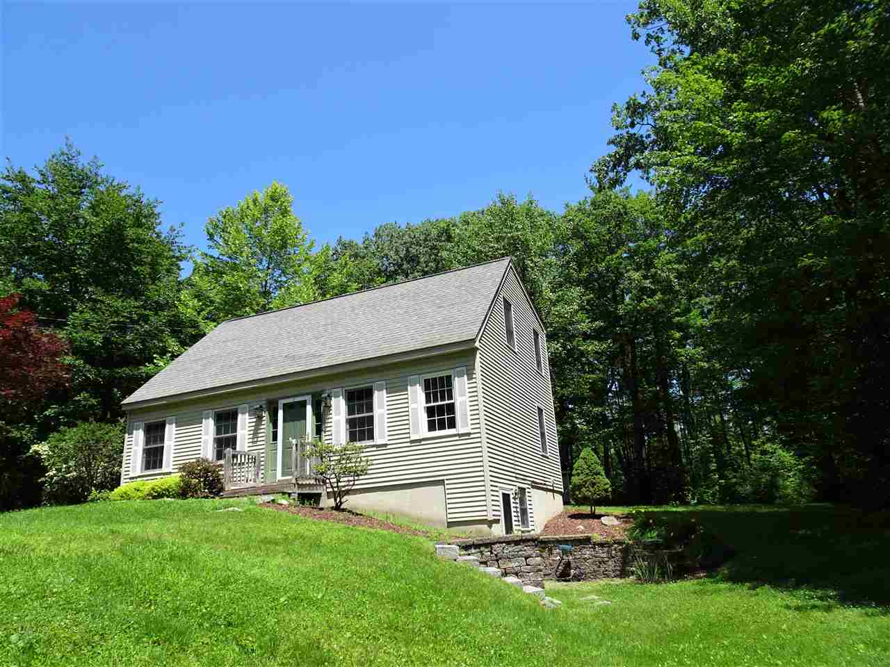 275 Swain Road Barrington, NH 03825 - Photo 1 of 33