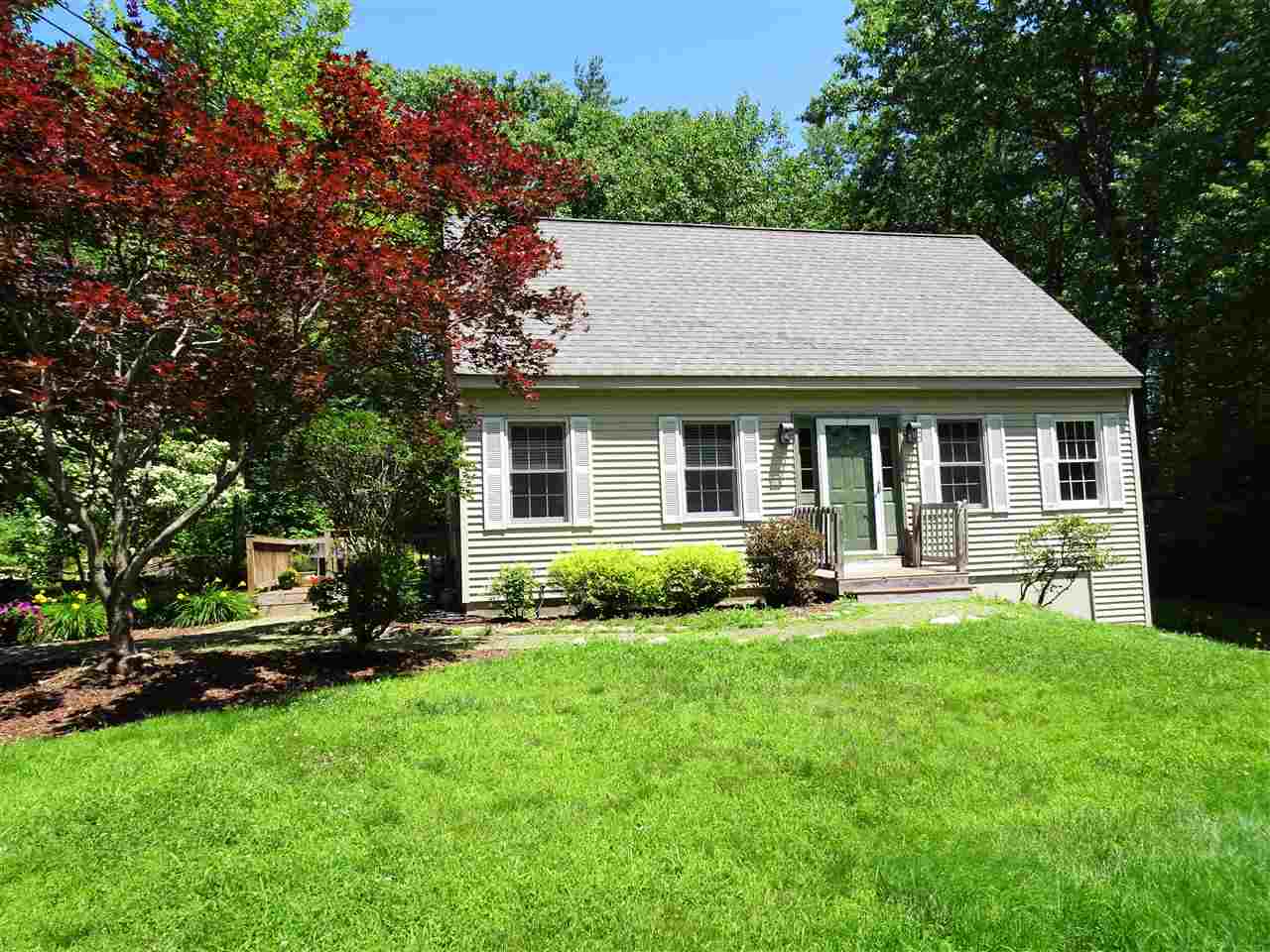 275 Swain Road Barrington, NH 03825 - Photo 2 of 33