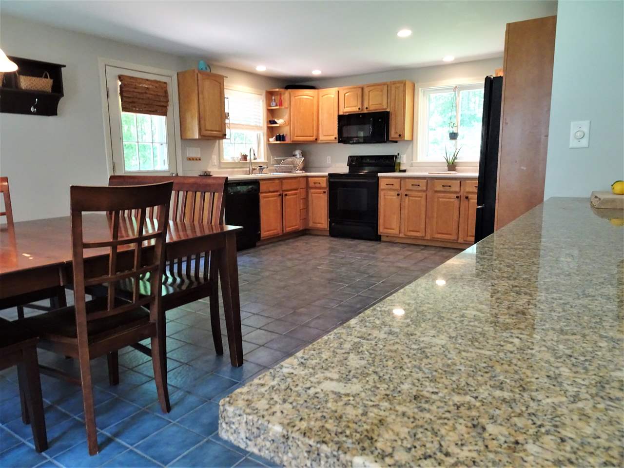 275 Swain Road Barrington, NH 03825 - Photo 18 of 33