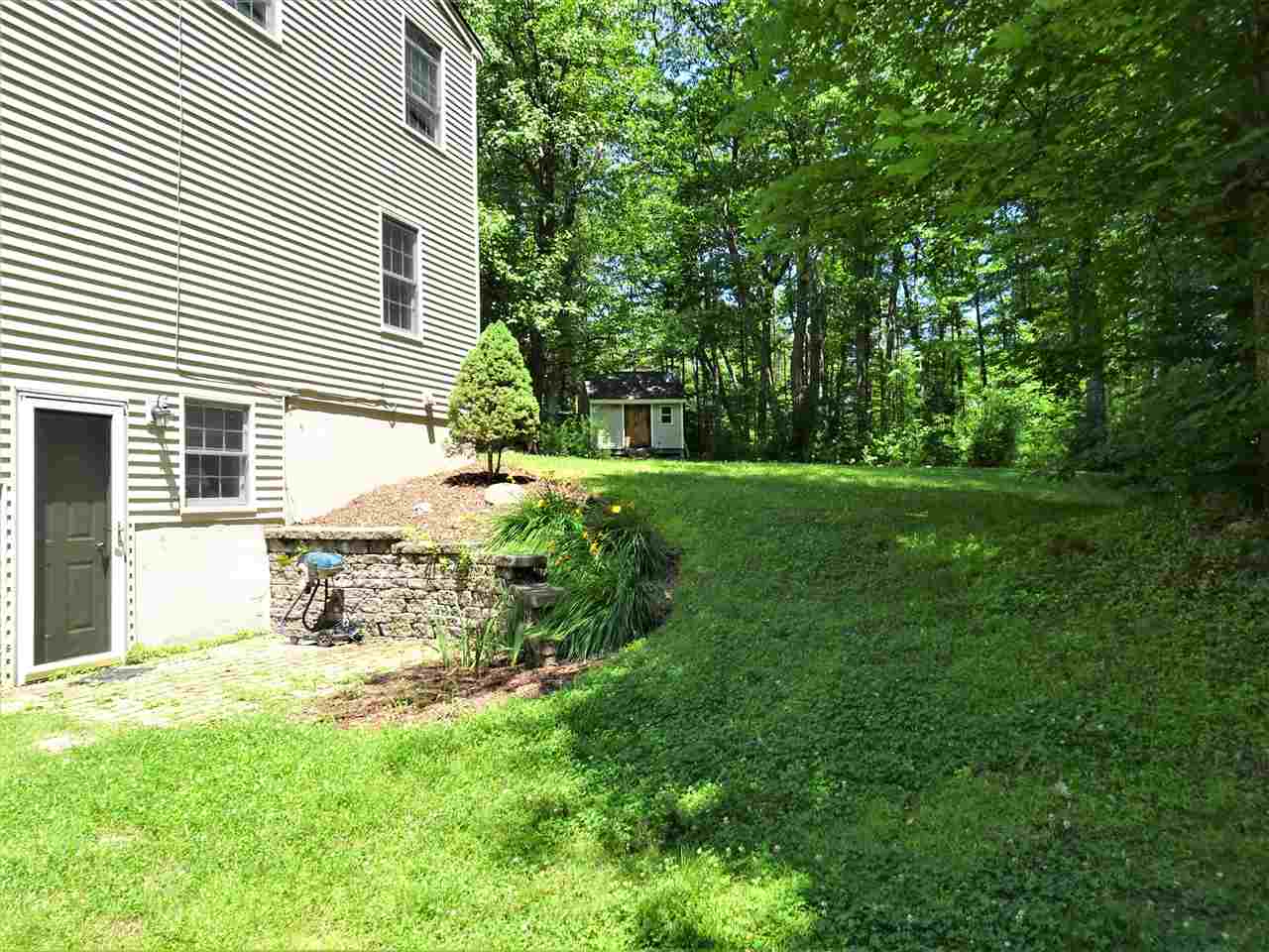 275 Swain Road Barrington, NH 03825 - Photo 9 of 33