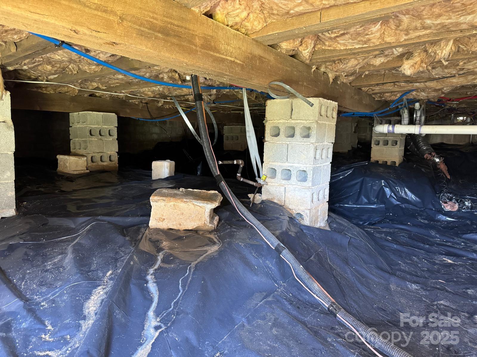 1018 Union Street Maiden, NC 28650 - Photo 38 of 46 a view of entryway