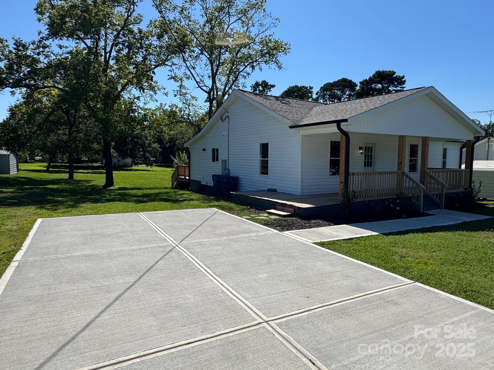1018 Union Street Maiden, NC 28650 - Photo 43 of 46 a house view with a garden space